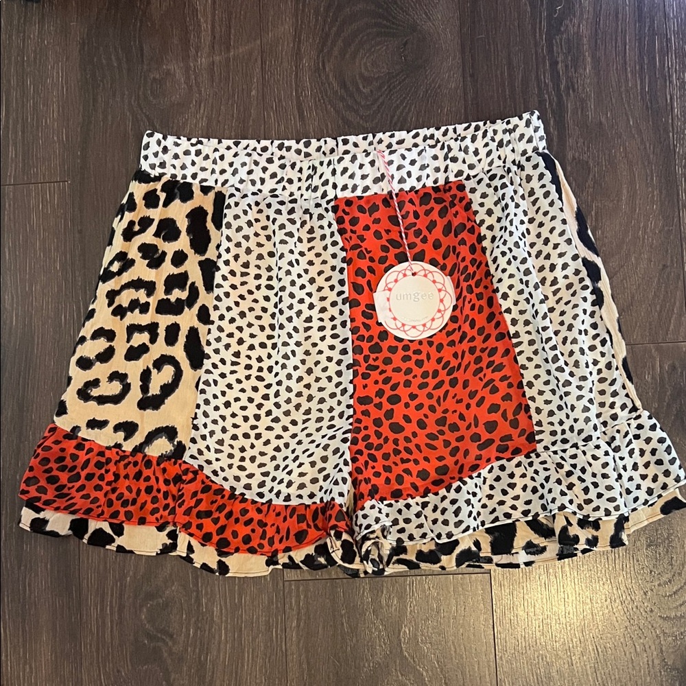 Umgee Red and Black Leopard Print Shorts